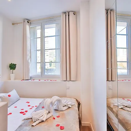 La Cle T2 Love Room Balneo, Clim, Proche Gare Toulon Buitenkant foto