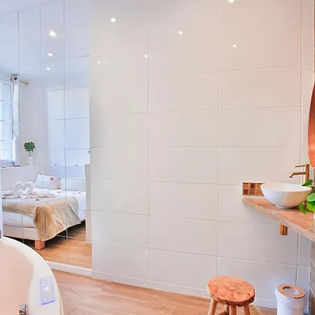 La Cle T2 Love Room Balneo, Clim, Proche Gare Toulon Buitenkant foto